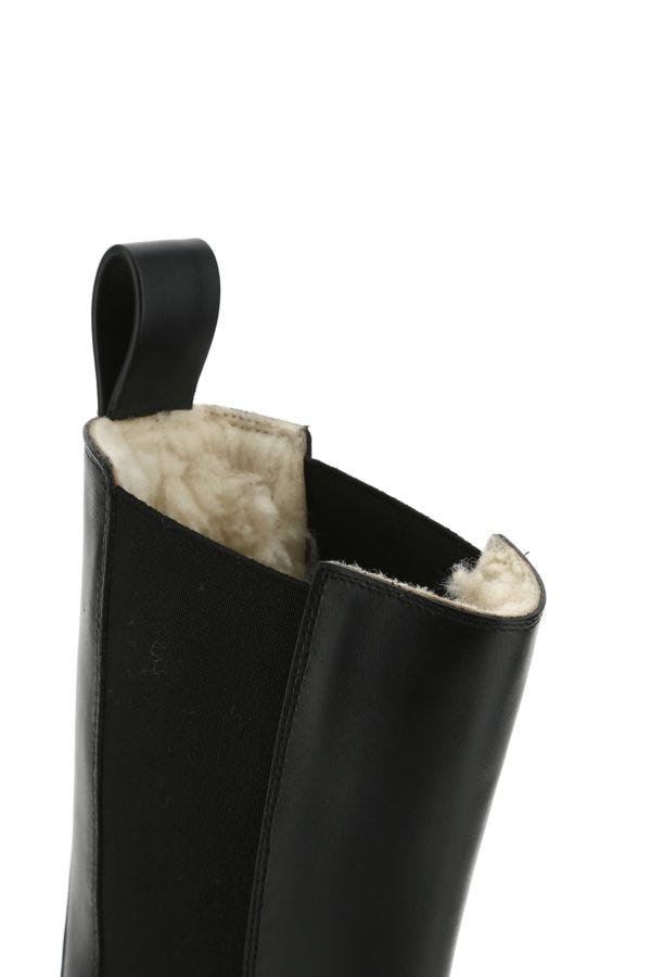 BOTTEGA VENETA | Black leather Lug ankle boots