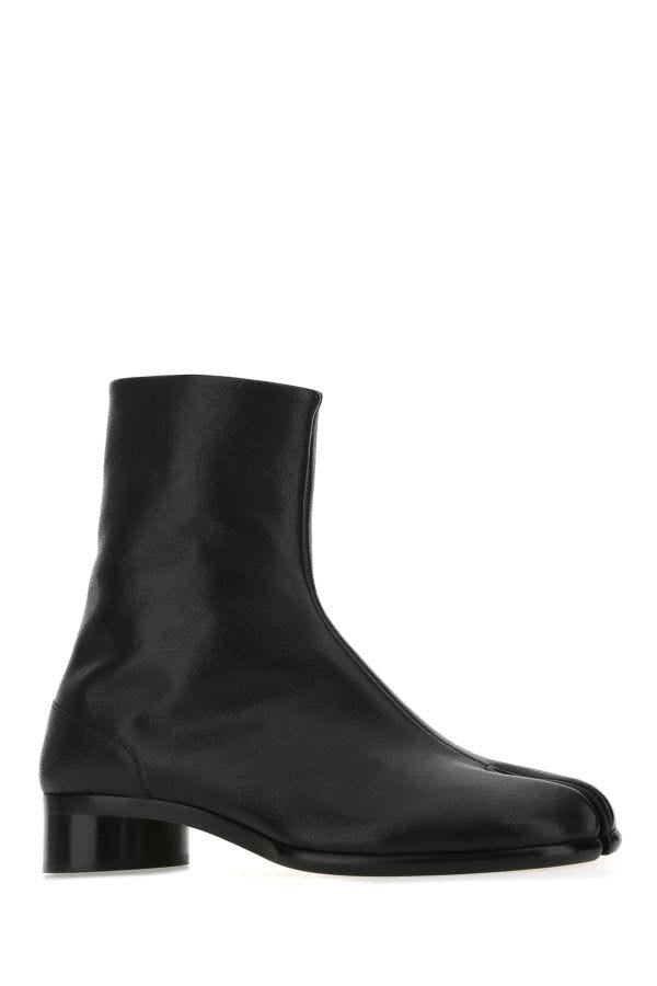 MAISON MARGIELA | Black leather Tabi ankle boots