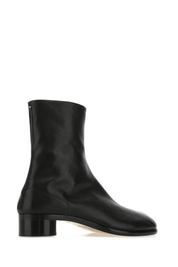 MAISON MARGIELA | Black leather Tabi ankle boots