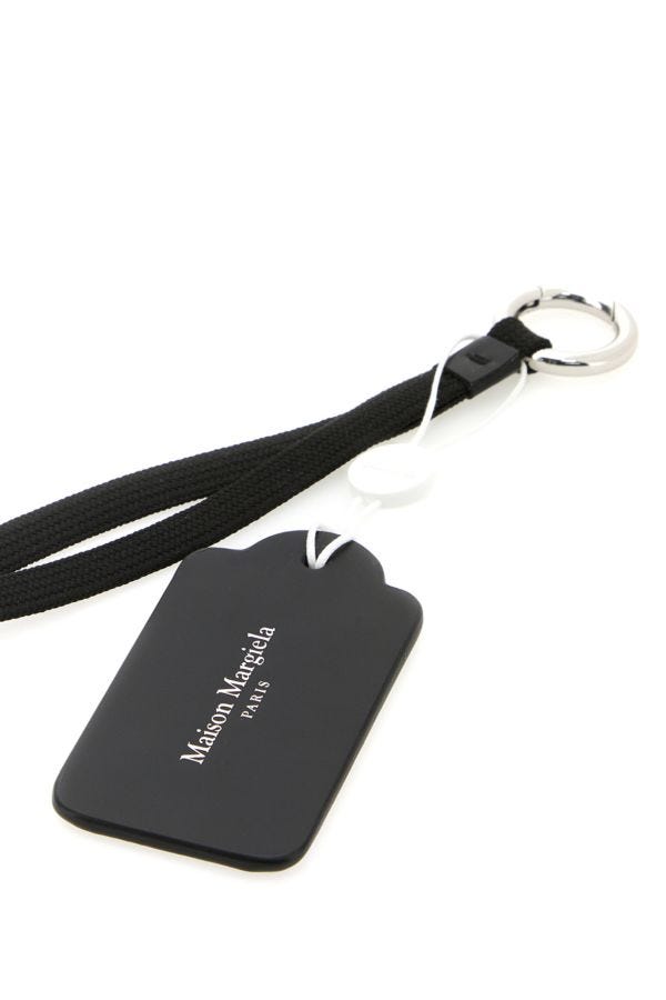 MAISON MARGIELA | Black leather key ring