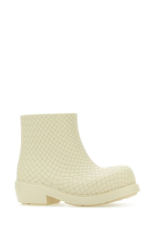 BOTTEGA VENETA | Sand rubber Fireman ankle boots