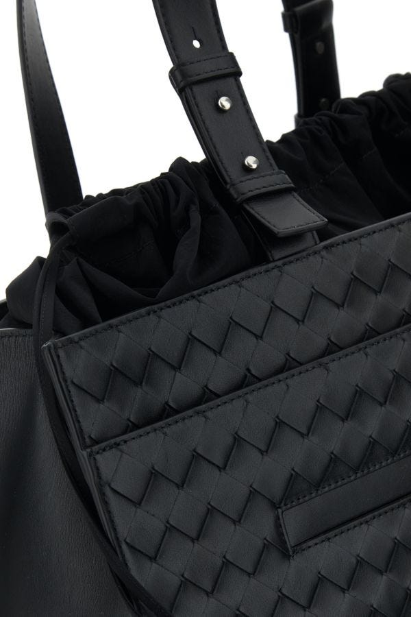 BOTTEGA VENETA | Black leather Cargo handbag