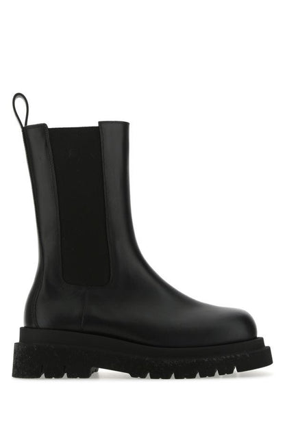 BOTTEGA VENETA | Black leather Lug ankle boots