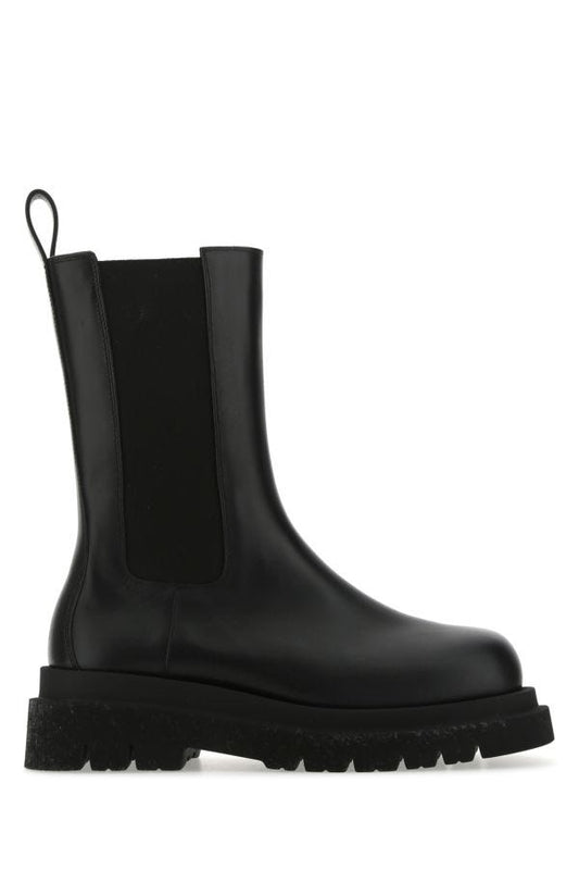 BOTTEGA VENETA | Black leather Lug ankle boots
