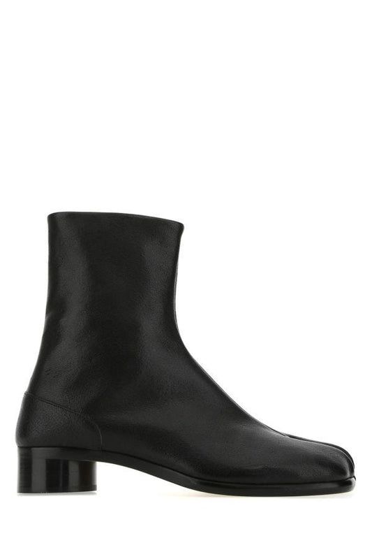 MAISON MARGIELA | Black leather Tabi ankle boots
