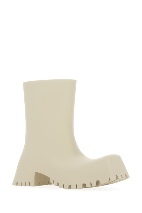 BALENCIAGA | Ivory rubber Trooper boots