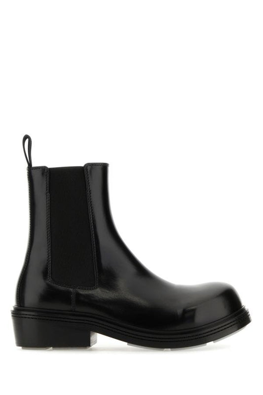BOTTEGA VENETA | Black leather Fireman ankle boots