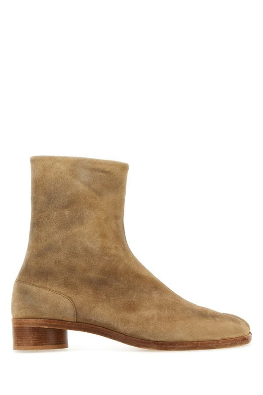 MAISON MARGIELA | Beige suede Tabi ankle boots