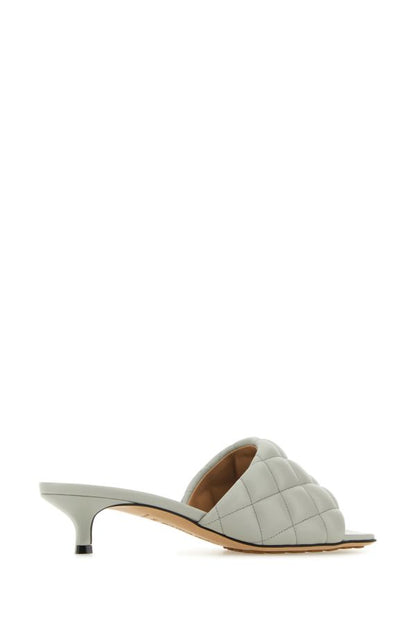 BOTTEGA VENETA | Light grey nappa leather Padded sandals