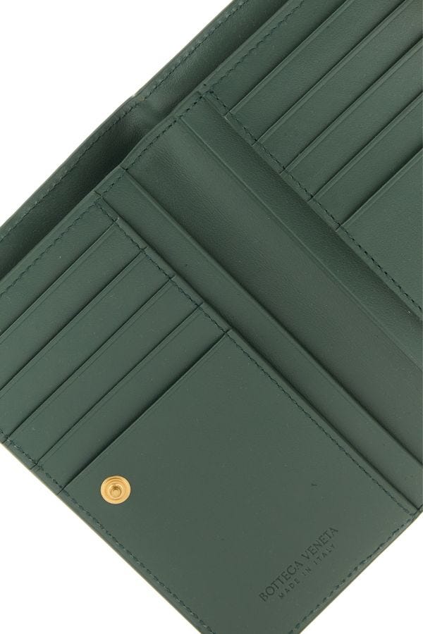 BOTTEGA VENETA | Sage green nappa leather medium Intrecciato wallet