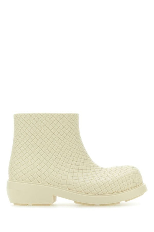 BOTTEGA VENETA | Sand rubber Fireman ankle boots