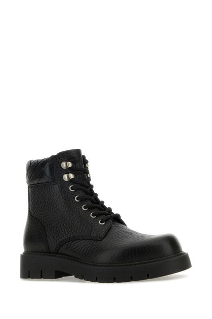 BOTTEGA VENETA | Black leather Haddock ankle boots